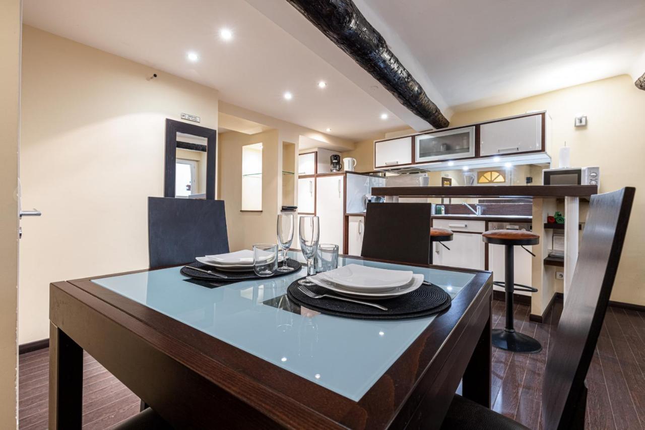 Apartamento Atypical Cozy 1 Bdr Old Town Niza Exterior foto